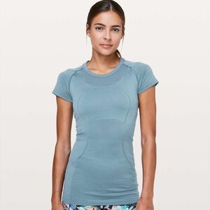 lululemon athletica Blue Short Sleeve Tee